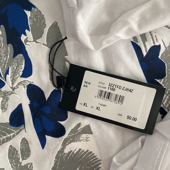 NWT ARMANI Men’s T-shirt XL - Picture 6 of 8